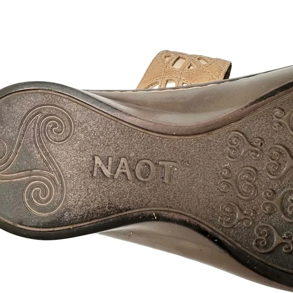 Naot Cornet Khaki Beige Leather Slide Sandals Comfort Walking Shoes Size 6